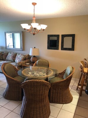 Smart TV, DVD player, books