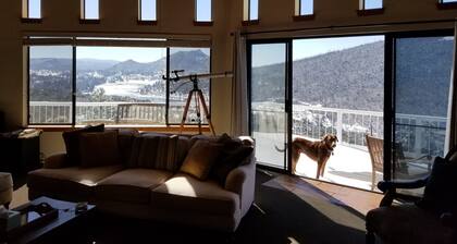 North Peak Custom Lake View Home "A Living Canvas"