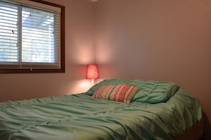 4 chambres, fer et planche à repasser, Wi-Fi gratuit, draps fournis
