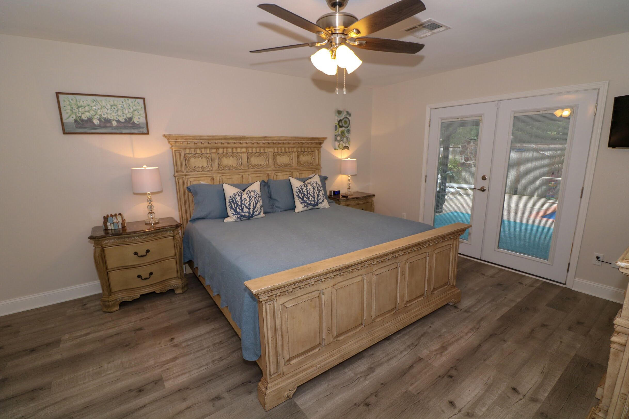 3 chambres, fer et planche à repasser, Wi-Fi, draps fournis