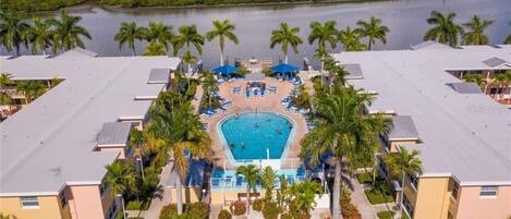 Ulkouima-allas, lämmitetty uima-allas