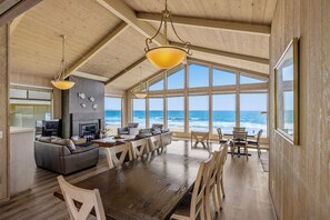 Interior - House 98 - Ocean View (Watsonville)