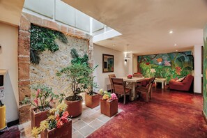 Dining - Casa del Reloj EDEN-2 Suites-2 Indoor Patios, Kitchen, Dining Room, Living Room (Medellin)