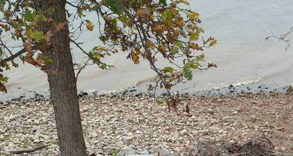 (285) Uusi rakennus, upea näköala, pääsy telakointiasemalle, LBL lähellä, veneiden vuokraus paikan päällä.