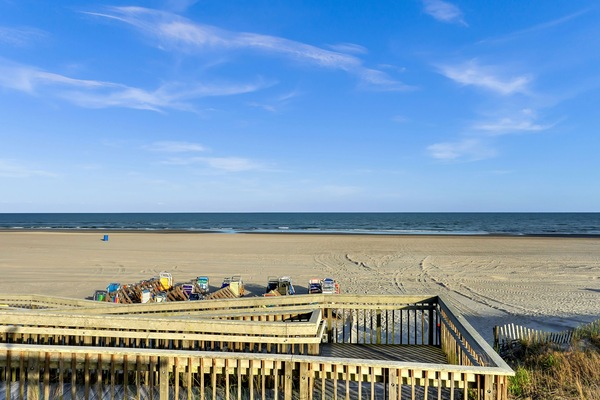 Aan het strand, ligstoelen aan het strand, strandlakens
