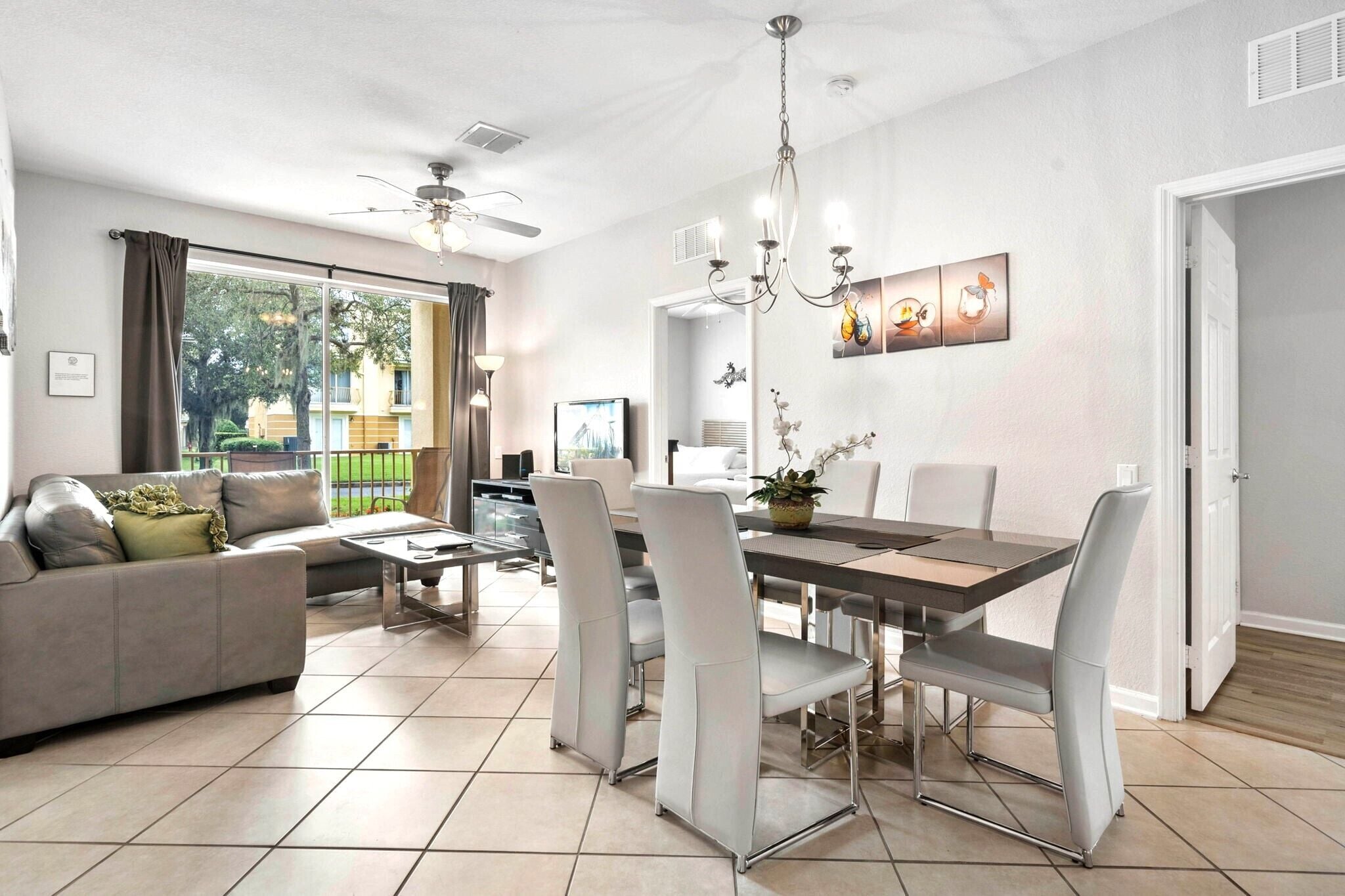 Vista Cay 3 Bed 2 BT  Ground Floor with solid floors