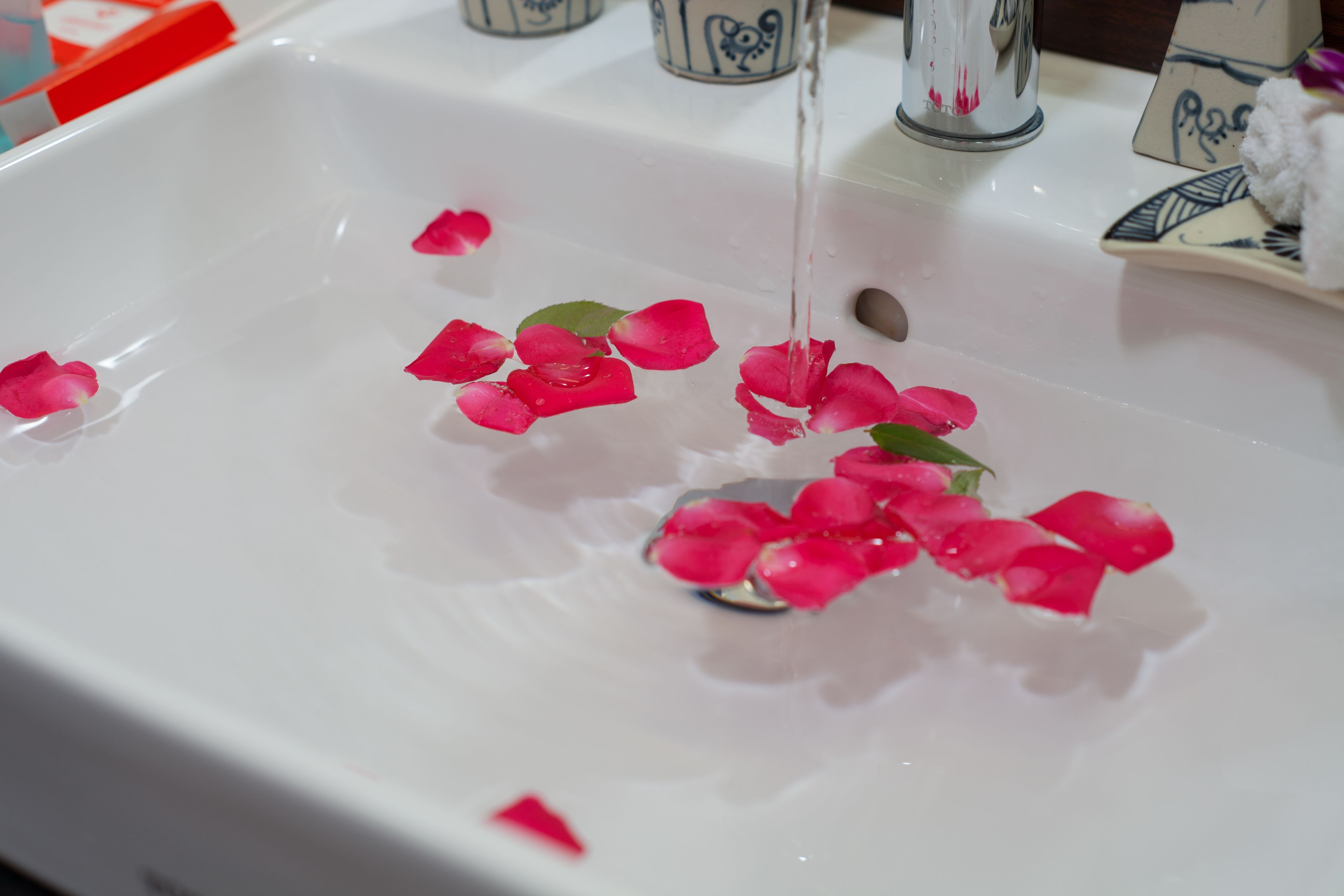 minibar, in-room safe, desk, laptop workspace