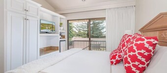 Charming Napa Retreat | Walk to Wineries & Dining