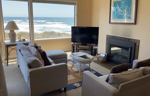 TV, fireplace, stereo