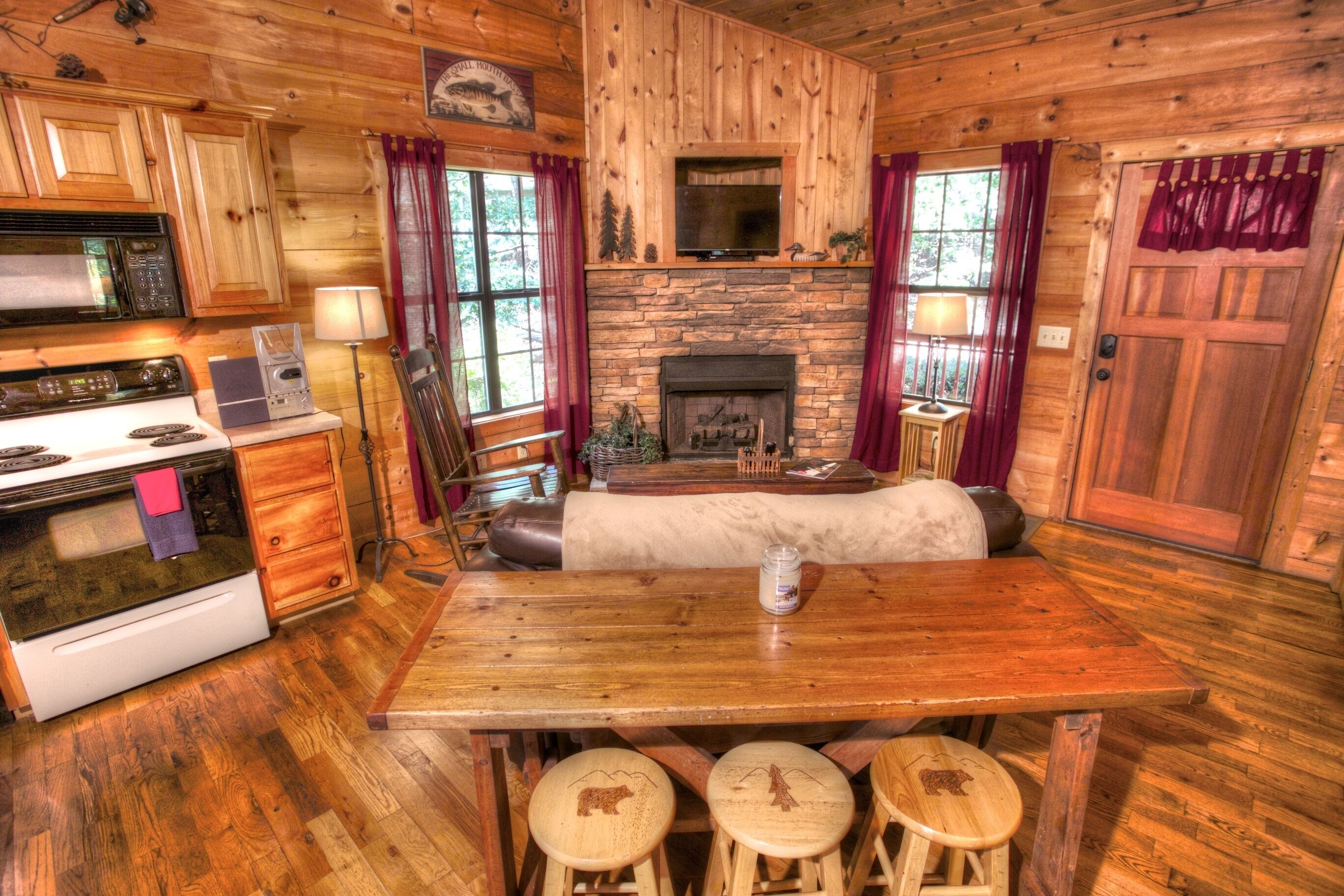 Smart TV, fireplace, Netflix, DVD player