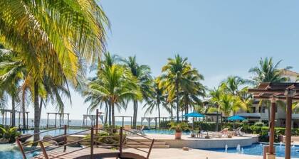 Villas Aqua los cabos de monterrico ocean front Guatemala