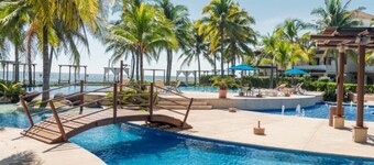 Villas Aqua los cabos de monterrico ocean front Guatemala