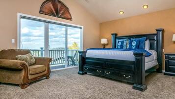 8 chambres, bureau, fer et planche à repasser, lit parapluie