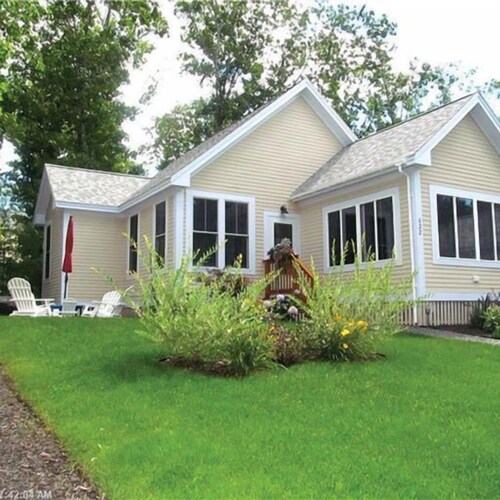 "Endless Summer" at Seaglass Village Cottages