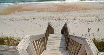 Updated Queen's Grant Oceanfront Condo, Topsail Beach -Pool, Boat Access