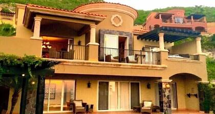 Montecristo Estates Villa for Christmas ‘26Private heated pool & OPT ALL-INCLUS