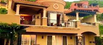 Montecristo Estates Villa for Christmas ‘26Private heated pool & OPT ALL-INCLUS