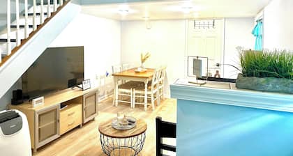 Unique Space 10 mins from Beach