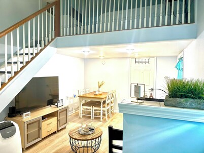 Unique Space 10 mins from Beach