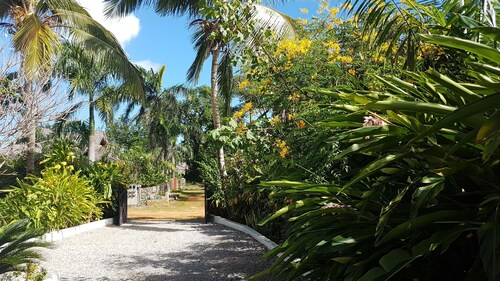 La Belle Créole, home for 5, peaceful, close to the beaches