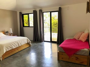 2 bedrooms, iron/ironing board, WiFi, bed sheets - La Belle Créole, home for 5, peaceful, close to the beaches (Las Galeras)