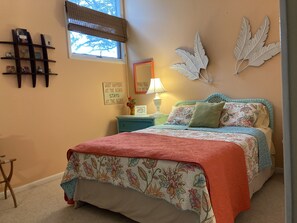 2 bedrooms, desk, iron/ironing board, free WiFi