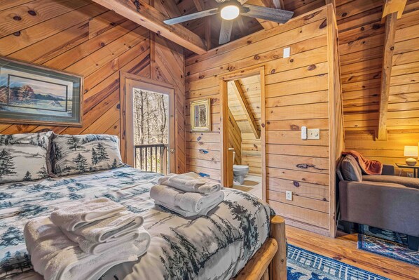 2 chambres, fer et planche à repasser, Wi-Fi gratuit, draps fournis