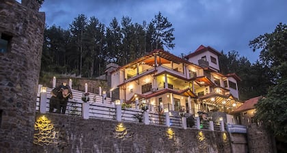 Eagle Regency Boutique Hotel