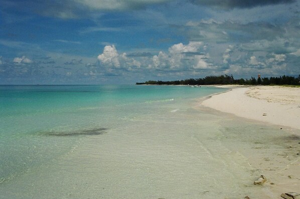 Am Strand, Liegestühle, Strandtücher