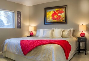 2 makuuhuonetta, silitysrauta/-lauta, vauvan matkasänky, Wi-Fi