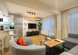 Smart-tv, videospil, dvd-afspiller, bøger