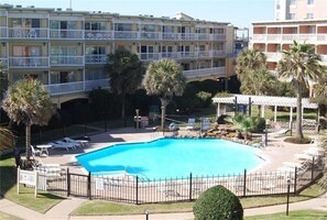 Beheizter Pool