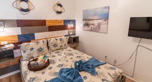 1 bedroom, iron/ironing board, free WiFi, bed sheets - Seawall Escape @ Victorian Condos (Galveston)