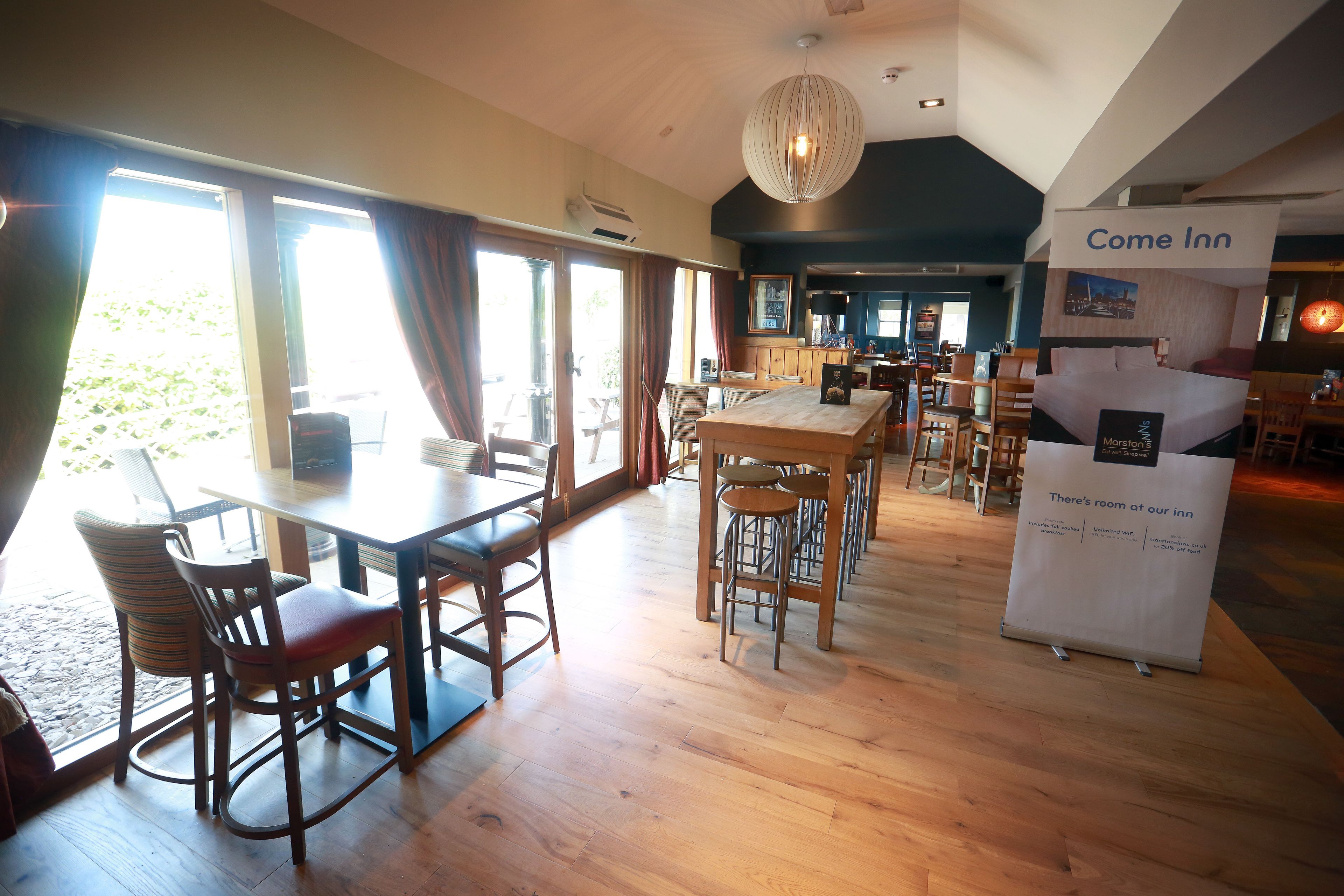 Foto - Willows, Blackburn by Marston's Inn