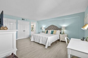 2 habitaciones, escritorio, tabla de planchar con plancha y wifi gratis