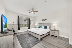 3 chambres, fer et planche à repasser, accès au Wi-Fi (inclus)