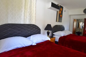 1 bedroom, desk, iron/ironing board, WiFi