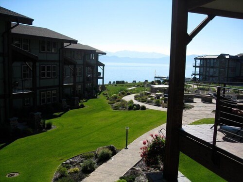 Flathead Waterfront 2BR/2BA Condo @ Waterside
