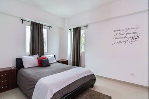 2 chambres, bureau, fer et planche à repasser, Wi-Fi