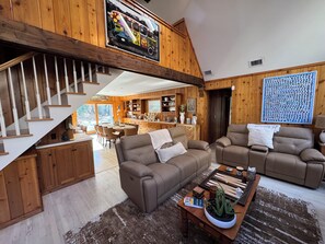 智能电视、壁炉、乒乓球、书