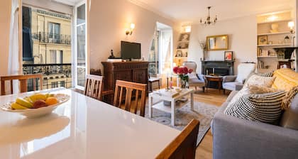 ROMANTIC LUXE TOP FLOOR 1BR EIFFEL TOWER VIEW A/C
