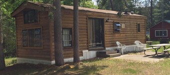Affordable Cabin Minutes from the Wisconsin Dells & Castle Rock Lake