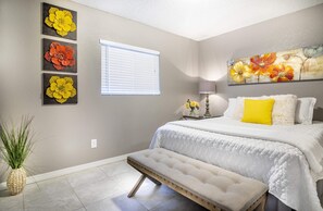 2 habitaciones, tabla de planchar con plancha, cuna de viaje y wifi