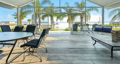 Viihtyisä Lake Front Mökki Lake Weir kanssa valtava valkoinen ranta!