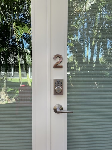 Studio in the heart of Wellington, 3 miles from the Polo Club and WEF