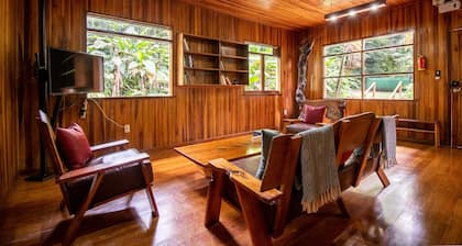 Jardín del Bosque Para Disfrutar la Naturaleza