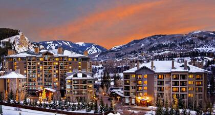 CRBC - Best View in Resort! Ski In/Out, 2 Queen Beds, Spa, Ski Valet, PvtBalcony