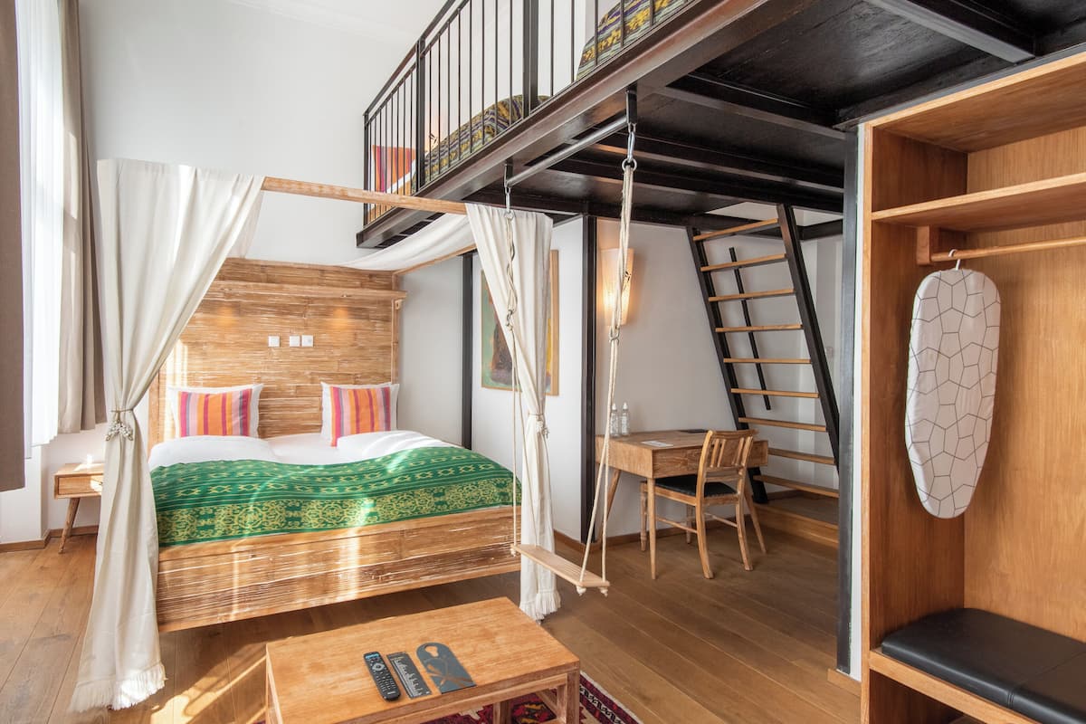 Loft familial | Literie de qualité, coffre-fort pour ordinateur portable