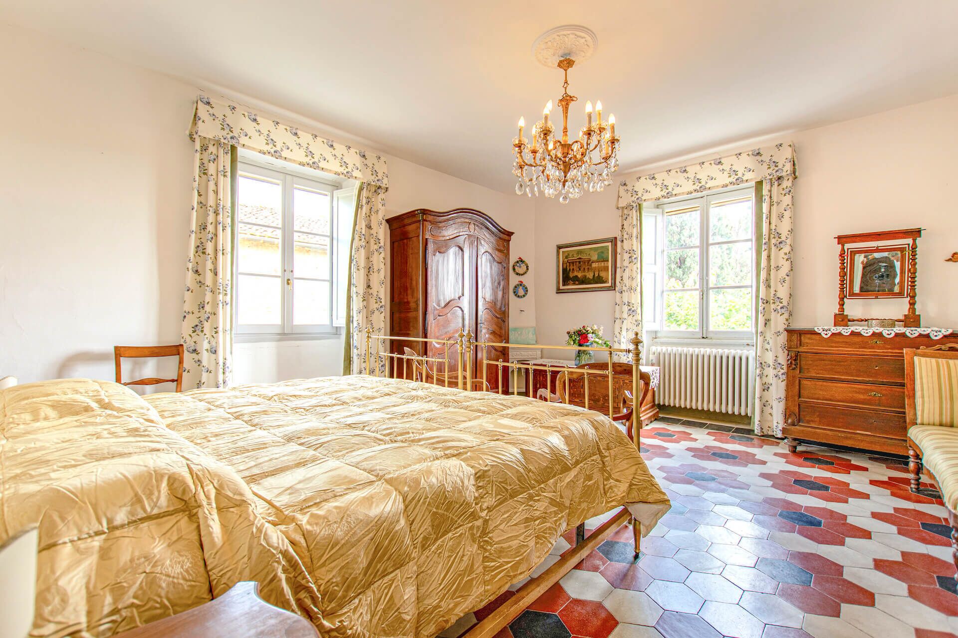 6 camere, ferro/asse da stiro, Wi-Fi, lenzuola