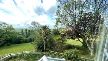 Cottage | Property grounds